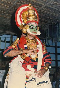 Mani Damodara Chakyar as King Udayana in Swapnavasavadattam ...