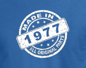 Made In 1977 Vintage 37th Birthday Gift Present T Shirt T-Shirt Tshirt ...