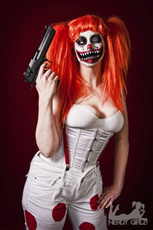 Female Sweet Tooth from Twisted Metal: Female Jester Makeup, Cosplay ...