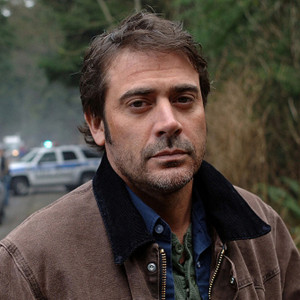 Jeffrey Dean Morgan , John Winchester