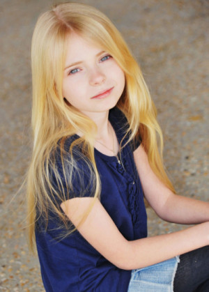 Size of this preview: 343 × 479 pixels . Other resolution: 172 × 240 ...