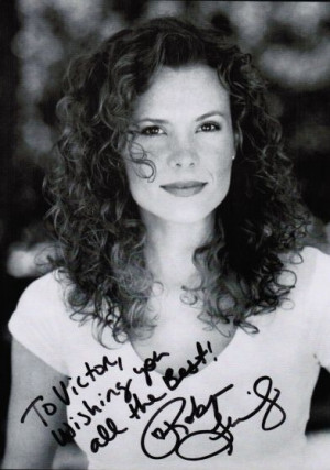 Robyn Lively Pictures