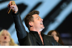 Robin Thicke Continues His Creeper Tour Across America