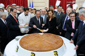François Hollande et Valérie Trierweiler découpent la galette des ...