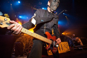 Click image for larger versionName:800px-Paul_Gray_of_Slipknot_in_2005 ...
