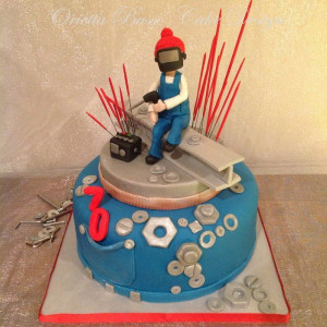 The welder - by oriettabasso @ CakesDecor.com - cake decorating ...