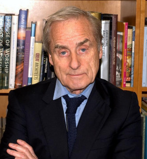 Description Sir Harold Evans 6 Shankbone 2009 NYC.jpg