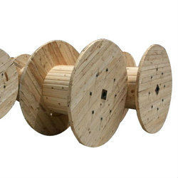 Wooden_cable_reel.jpg