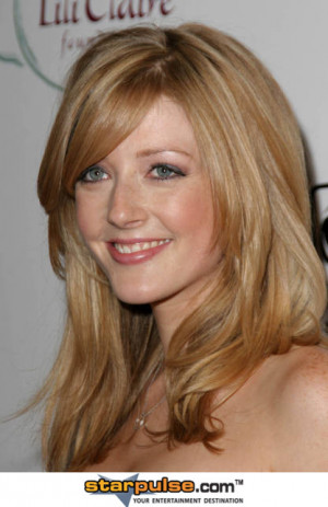 Jennifer Finnigan Pictures...