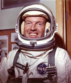 Astronaut Gordon Cooper dies