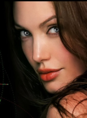 Top 33 is angelina jolie that pretty