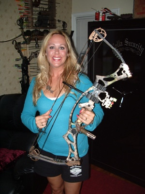 RE: Are there any women bowhunters out there?