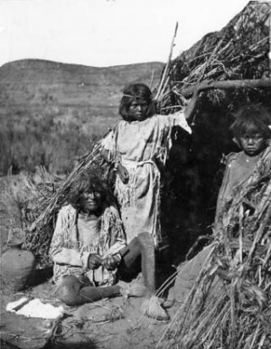 Paiute arrowmaker and his children at their wickiup. Photo by J.K ...