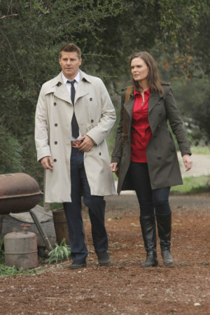 Bones Season Finale Spoilers: Brennan Framed For Murder? - TV Fanatic