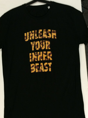 Fitness kleding- Unleash your inner Beast motivation T-shirt