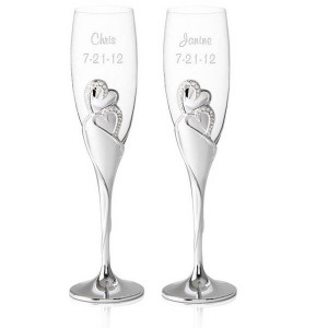 Personalized-Wedding-Romance-Champagne-Toasting-Flutes-9038_li.jpg