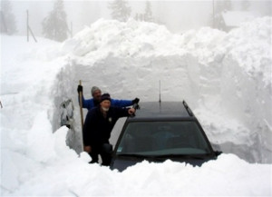 snow-storm-car