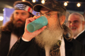 Si Robertson’s blue cup was given to him by his mother while he was ...