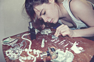 Girl-Doing-Cocaine.jpg