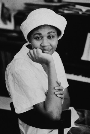 Portrait of author Jamaica Kincaid at her apartment on Hudson Street ...
