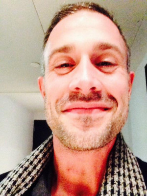 Stitches Out! Freddie Prinze Jr. 'Stronger Every Day' After Spinal ...