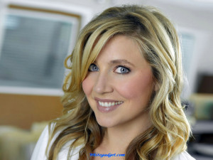 101509d1334033980-sarah-chalke-sarah-chalke-walllppaers.jpg