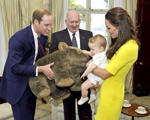 ... Peter Cosgrove, Royal Tours, Australia, Kate Middleton, Prince Georges