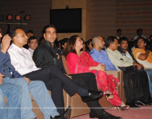 104922-anil-ambani-tina-ambani-and-akshay-kumar-at-dhirubai-ambani-hos ...