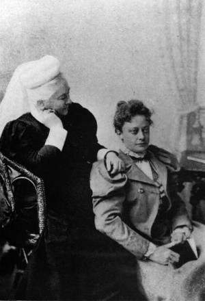 Margaret and her mother, Mary Benson HD Wallpaper