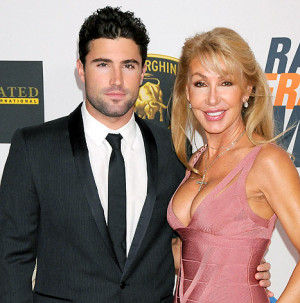 commends her son Brody Jenner for standing up to his dad Bruce Jenner ...