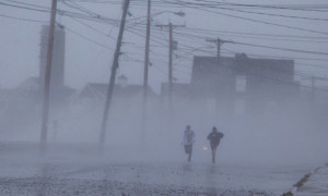 Tropical-storm-Sandy-batt-010.jpg