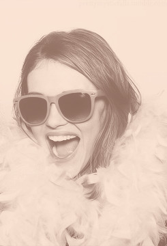photobooth Lydia Holland Roden lydia martin the live in pink launch ...
