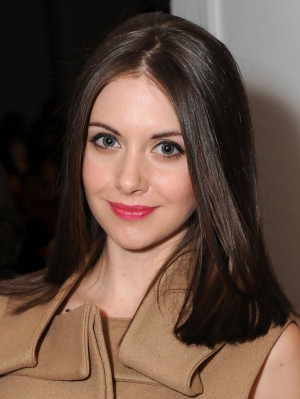 ... Alison Brie Medium Hairstyles: Blunt Straight Haircut /Getty Images