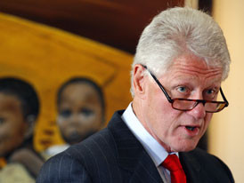 could've sworn both Bill Clinton and GWB wore glasses (though not ...