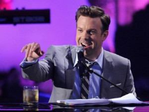 Jason Sudeikis took a bunch of shots at the former Governator