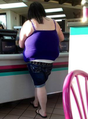 Girl in Tiny Shorts Now Has Capris Muffin Top