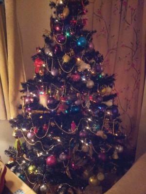 decorated christmas tree tacky christmas has arrived tacky christmas ...