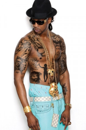 Stuntin', tattoos on my neck and on my kidney