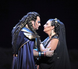 Marcello Giordani (Radames) and Micaela Carosi (Aida)