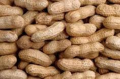 Shelled and Unshelled Peanuts