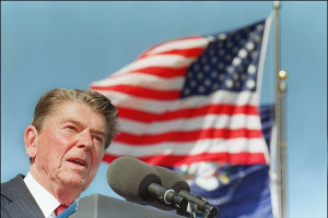 Un commento su “ QUEL DISCORSO ” ALIENO ” DI RONALD REAGAN ALL ...