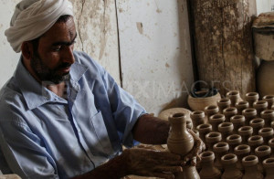 In Pictures: Pottery in the Bahrain village of Aali