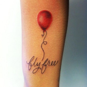 Unique 'Fly free' flying Tattoo quotes on the wrist for girls - red ...