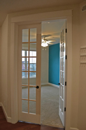 office/3rd bedroom entry