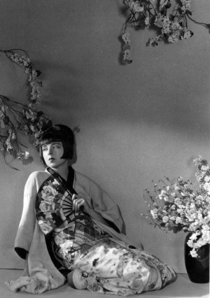Colleen Moore in Japanese outfitDutch Bobs, Blog Today, Colleen Moore ...