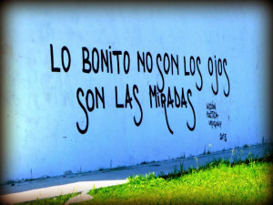 Love quotes in spanish written on the wall (5)
