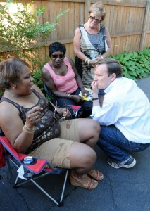 Susan Bysiewicz Chris Murphy mix picnic politics at New Haven event