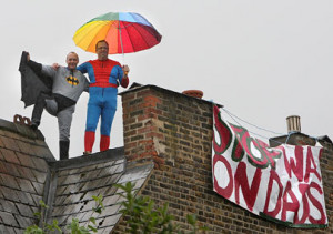 Father 4 Justice campaigner climb the roof of Harriet Harman's home in ...