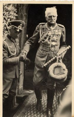 August von Mackensen at the Kaiser’s funeral. :(