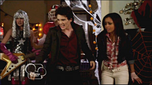 Joe Dinicol And Vanessa Morgan Resoluo Original‎ 1 279 picture